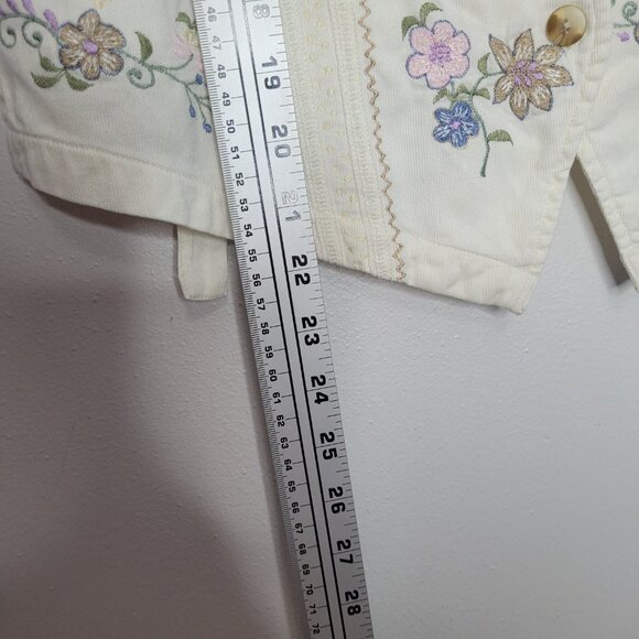 Vintage 80s cream grandmacore pastel embroidery button front tie back top medium - Picture 5 of 7